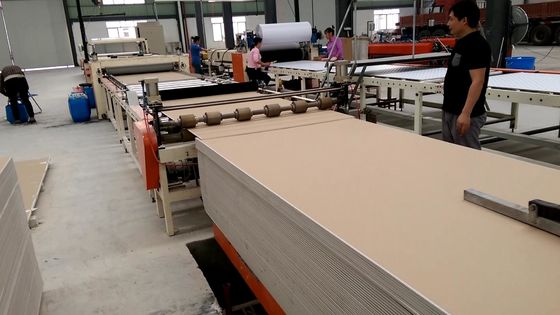 Giá tốt. Canxi Silicate Board Tấm nhôm Máy cán 380V, Tần số 50HZ trực tuyến