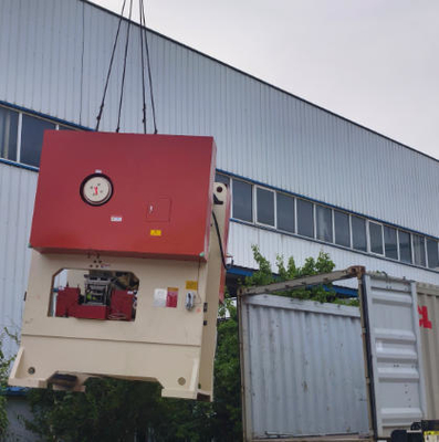 Máy đục lỗ gạch trần thạch cao cho thiết bị sản xuất bảng điều khiển âm thanh nhỏ của doanh nghiệp