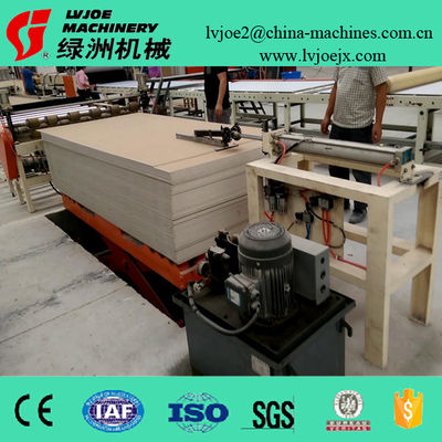 Dây chuyền sản xuất tấm trần thạch cao PVC phủ với bộ nạp loại tự động đẩy