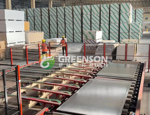 Giá tốt. Dây chuyền sản xuất tấm trần thạch cao khổ rộng 1300mm với tốc độ có thể điều chỉnh 2-15m/phút và hệ thống điều khiển điện PLC trực tuyến