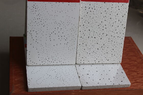 Giá tốt. Dây chuyền sản xuất tấm trần sợi khoáng 603x603mm Chìa khóa trao tay Nhà máy len khoáng sản trực tuyến