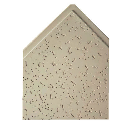 Giá tốt. Trang trí nội thất Tấm trần thạch cao Làm máy 600 * 600 Kích thước bảng trực tuyến