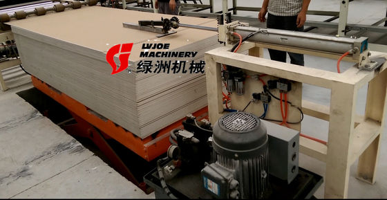 Dây chuyền sản xuất gạch trần thạch cao tốc độ cao với máy tải bảng tự động