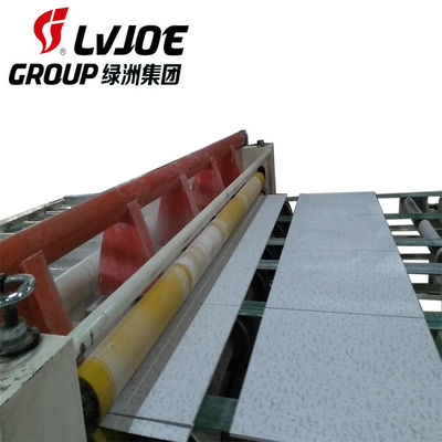 Thiết bị cắt tự động có độ chính xác cao Hệ thống PLC tốc độ 2-15m / phút